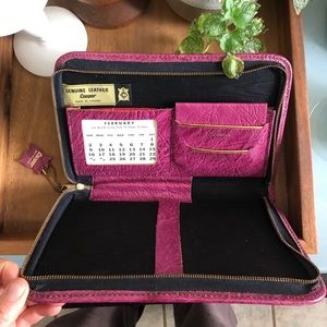Vintage Leather Cooper Portfolio